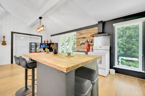 Cuisine - 690 Ch. Notre-Dame, Sainte-Adèle, QC - Indoor Photo Showing Kitchen