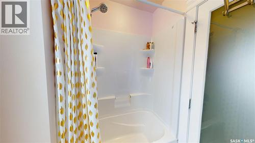 107 3Rd Avenue, Scott, SK - Indoor Photo Showing Bathroom