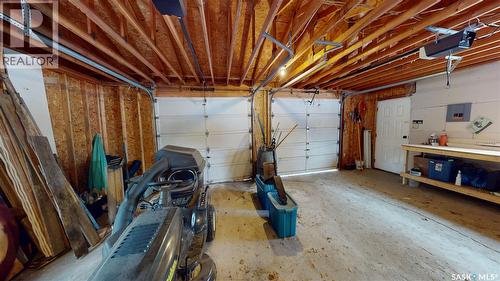 107 3Rd Avenue, Scott, SK - Indoor Photo Showing Garage