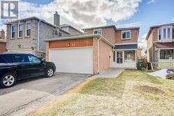 51 WHITLEY CASTLE CRESCENT  Toronto, ON M1V 2P5