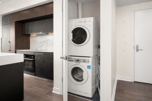 Salle de lavage - 3206-1188 Rue St-Antoine O., Montréal (Ville-Marie), QC - Indoor Photo Showing Laundry Room