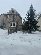 28 Bannerman Avenue  Winnipeg, MB R2W 0S8