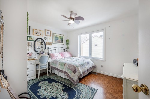 Bedroom - 218 Rue Du Niagara, Kirkland, QC - Indoor Photo Showing Bedroom