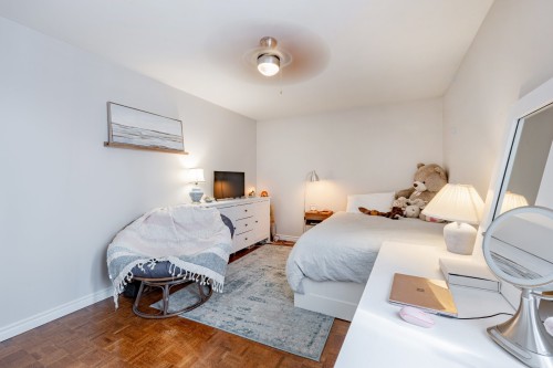 Bedroom - 218 Rue Du Niagara, Kirkland, QC - Indoor Photo Showing Bedroom