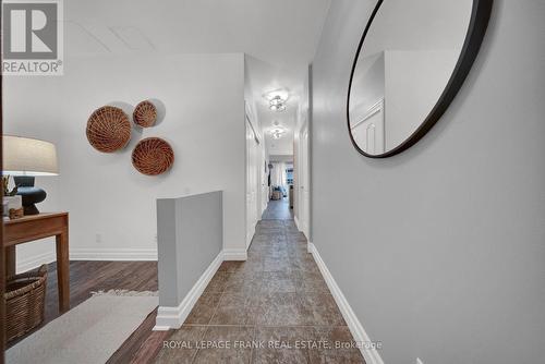 Front Entry/Foyer - 306 - 44 Bond Street W, Oshawa (O'Neill), ON - Indoor Photo Showing Other Room