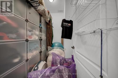 Walk-in Closet - 306 - 44 Bond Street W, Oshawa (O'Neill), ON - Indoor
