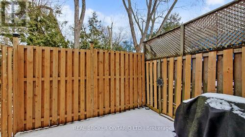 26 - 909 King Street W, Oshawa, ON - Outdoor With Exterior