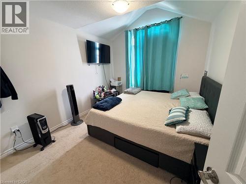31 Sofitel Drive, Kitchener, ON - Indoor Photo Showing Bedroom