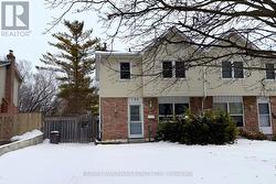 103 GUTHRIE CRESCENT  Whitby, ON L1P 1A6