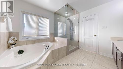 186 Ascalon Drive, Vaughan, ON - Indoor Photo Showing Bathroom