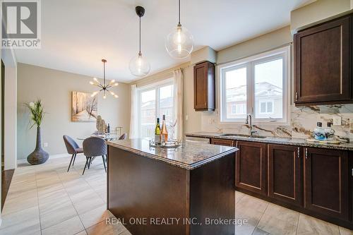 396 Thomas Phillips Drive, Aurora, ON - Indoor Photo Showing Kitchen With Double Sink