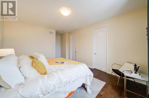 396 Thomas Phillips Drive, Aurora, ON - Indoor Photo Showing Bedroom