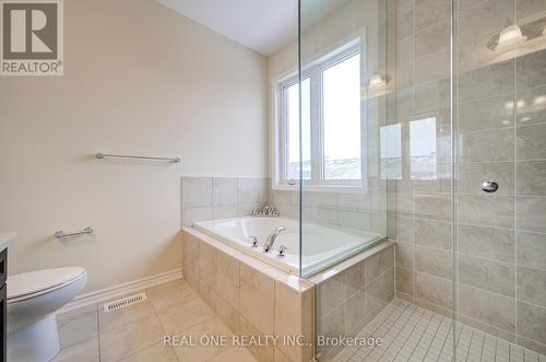 396 Thomas Phillips Drive, Aurora, ON - Indoor Photo Showing Bathroom