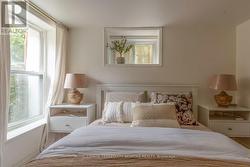 #1 LOWER - 318 WALLACE AVENUE  Toronto, ON M6P 3N7