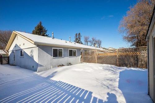 234 Knightsbridge Dr, Winnipeg, MB 