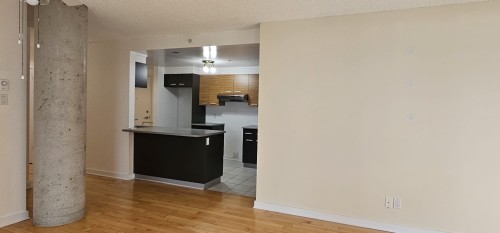 Cuisine - 408-4720 Rue Jean-Talon E., Montréal (Saint-Léonard), QC - Indoor Photo Showing Other Room