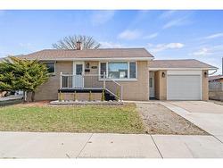 1816 Ford Boulevard  Windsor, ON N8T 2E3