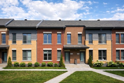 Exterior - 18506 Boul. Gouin O., Montréal (Pierrefonds-Roxboro), QC - Outdoor With Facade