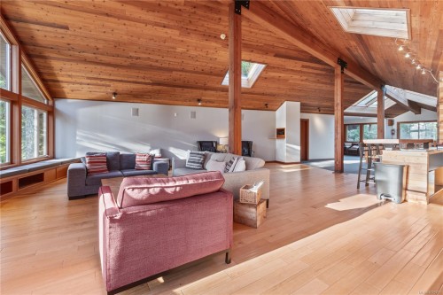 330 Reef Point Rd, Ucluelet, BC 