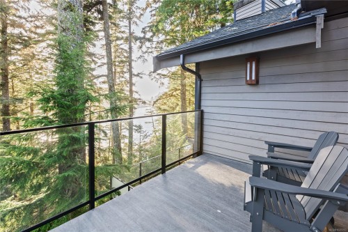 330 Reef Point Rd, Ucluelet, BC 