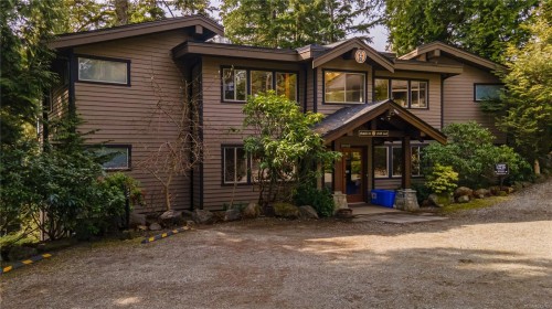 330 Reef Point Rd, Ucluelet, BC 