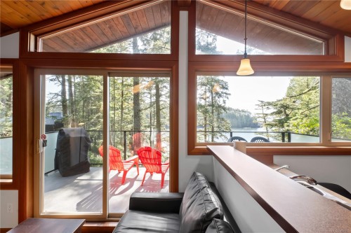 330 Reef Point Rd, Ucluelet, BC 