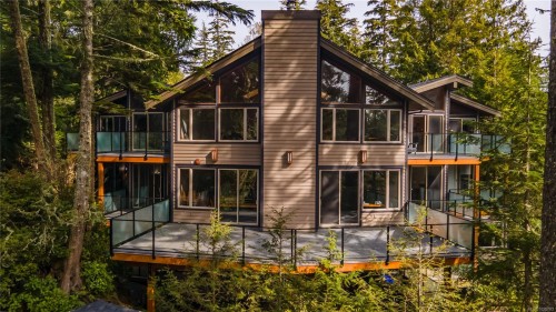 330 Reef Point Rd, Ucluelet, BC 