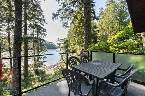 330 Reef Point Rd, Ucluelet, BC 