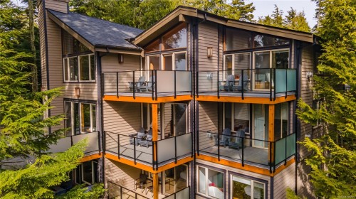 330 Reef Point Rd, Ucluelet, BC 
