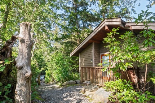 330 Reef Point Rd, Ucluelet, BC 