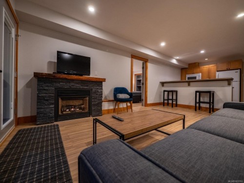 330 Reef Point Rd, Ucluelet, BC 