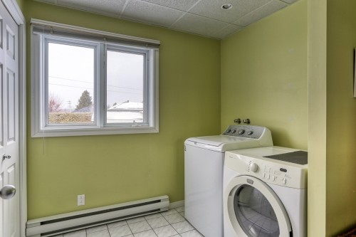 Salle de lavage - 3653 Av. Moïsette-Olier, Shawinigan, QC - Indoor Photo Showing Laundry Room