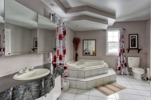 Salle de bains - 3653 Av. Moïsette-Olier, Shawinigan, QC - Indoor Photo Showing Bathroom