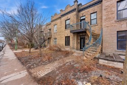 139 Av. Querbes  Montréal (Outremont), QC H2V 3V8