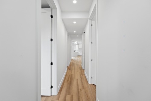 Hall d'entrée/Vestibule - 139 Av. Querbes, Montréal (Outremont), QC - Indoor Photo Showing Other Room