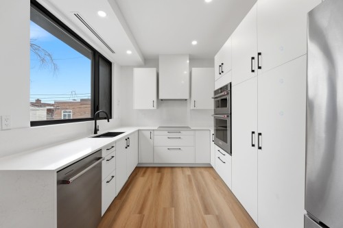 Cuisine - 139 Av. Querbes, Montréal (Outremont), QC - Indoor Photo Showing Kitchen With Upgraded Kitchen