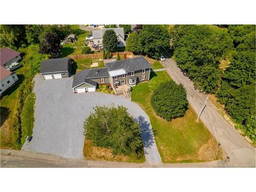 49 Hill St, Saint Stephen, NB 