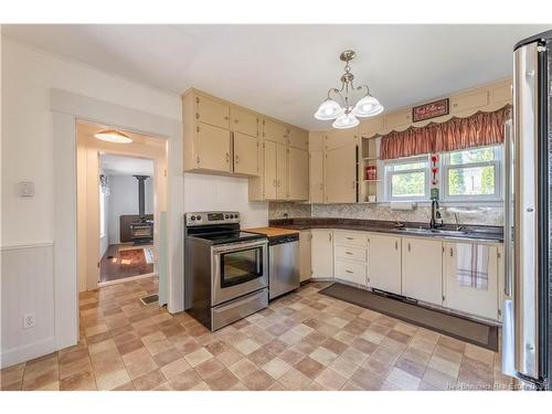 49 Hill St, Saint Stephen, NB 