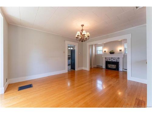 49 Hill St, Saint Stephen, NB 