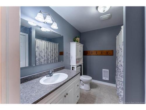 49 Hill St, Saint Stephen, NB 