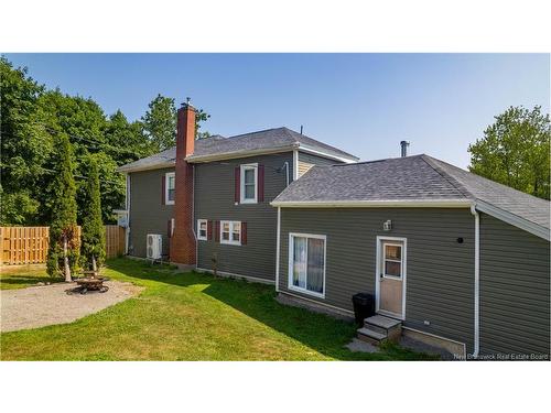 49 Hill St, Saint Stephen, NB 