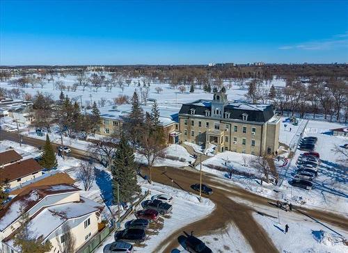 463 Augier Ave, Winnipeg, MB 