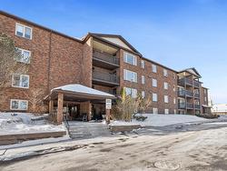 410 64 Cumberland Drive  Dartmouth, NS B2V 2C7