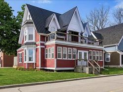 54 Summer Street  Summerside, PE C1N 3H8