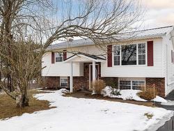 37 Roberston Road  East Royalty, PE C1C 1K6