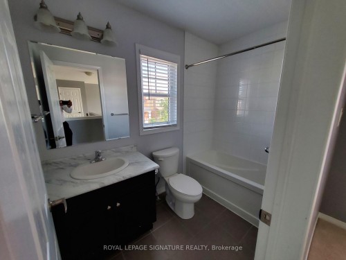 373 Falling Green Crescent, Kitchener, ON - Indoor Photo Showing Bathroom