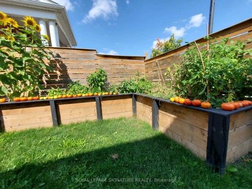 373 Falling Green Crescent, Kitchener, ON - Outdoor