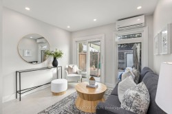 493 Jane Street  Toronto, ON M6S 4A1