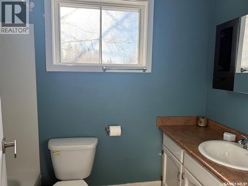 804 Studer Street, La Ronge, SK - Indoor Photo Showing Bathroom