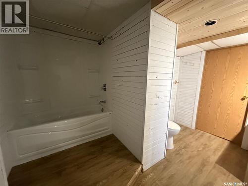 804 Studer Street, La Ronge, SK - Indoor Photo Showing Bathroom